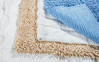 A small tip for your bathroom rug...